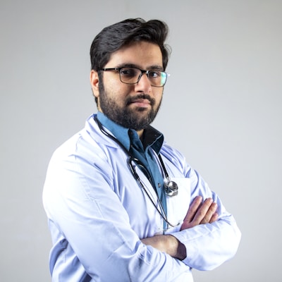 Dr. Carlos Eduardo Oliveira