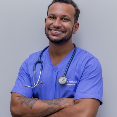 Dr. Lucas Mendes Cavalcante